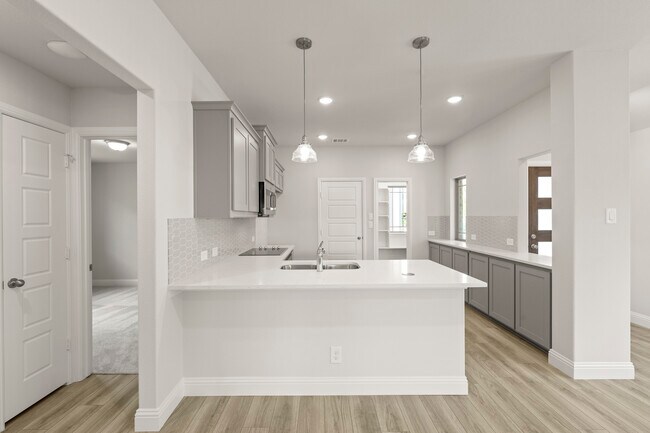 1621 Meadow Crest Dr, Aubrey, TX 76227 - photo 4