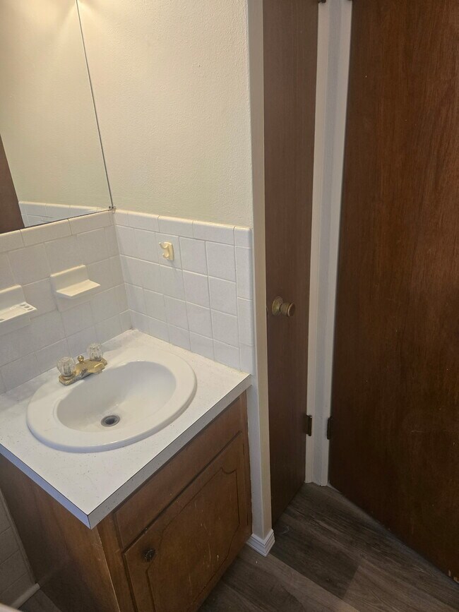 103 Summit Ave unit number 3, Collinsville, IL 62234 - photo 3