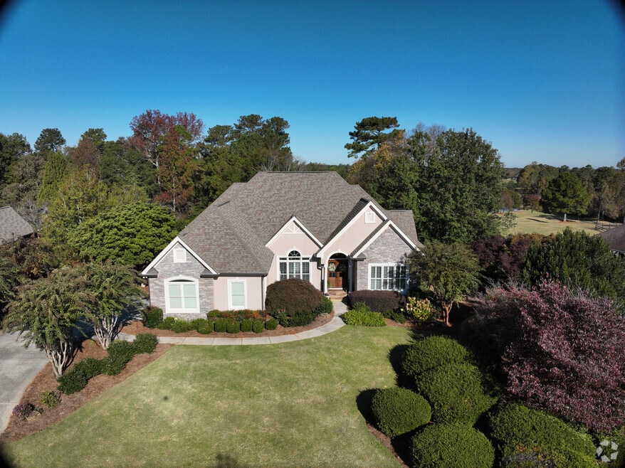 380 Fairway Cir, Monroe, GA 30656 - photo 2