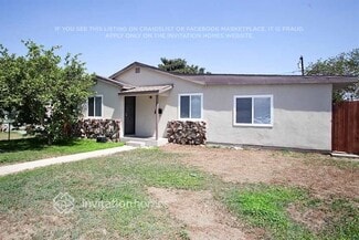 311 E Cummings Ln, Long Beach, CA 90805