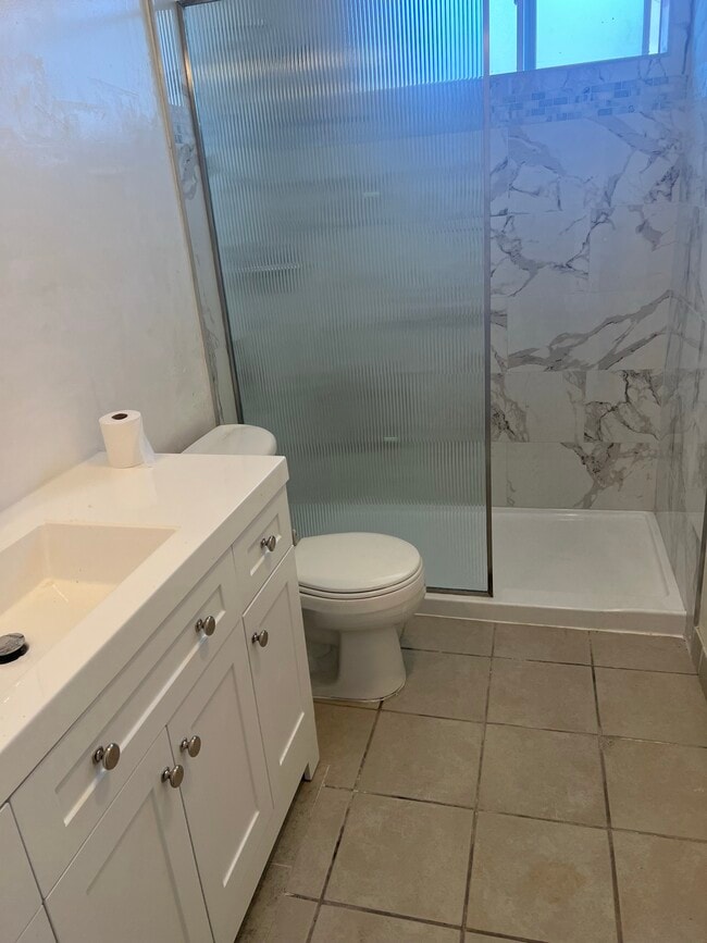 1022 W 25th St unit 1, San Pedro, CA 90731 - photo 6