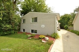 923 S 7th St, Ann Arbor, MI 48103