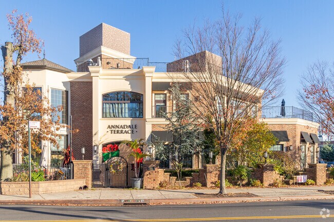 Annadale Terrace is an upscale diner with nice ambiance and good food in Annadale.