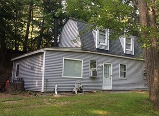 110 Central St, Hudson, NH 03051