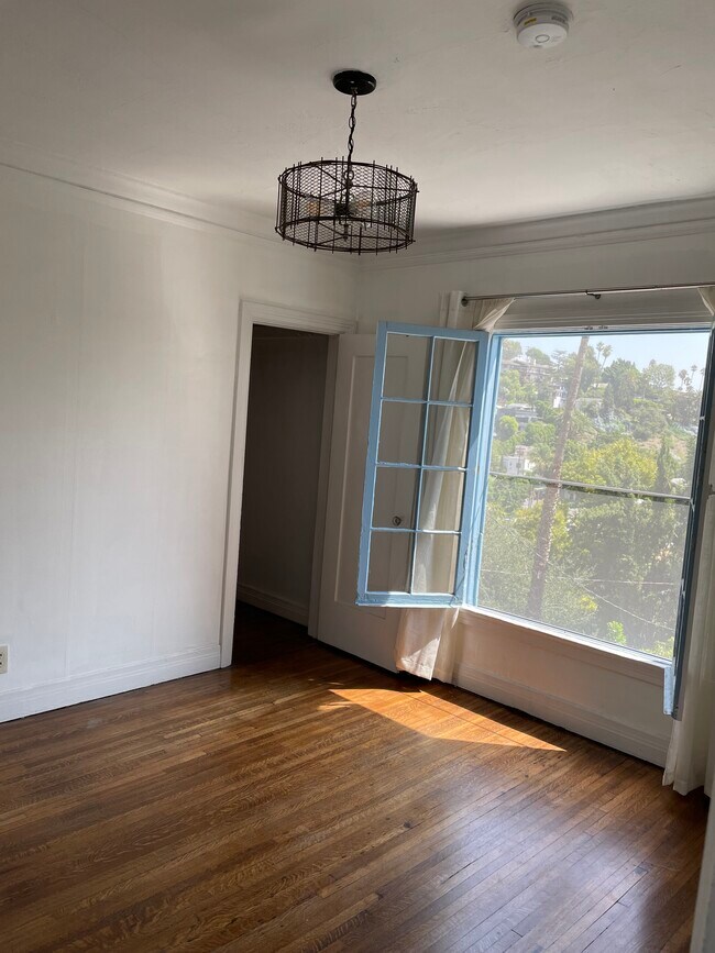 1432 Westerly Terrace, Los Angeles, CA 90026 - photo 4