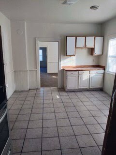 1807 S 16th St, Milwaukee, WI 53204