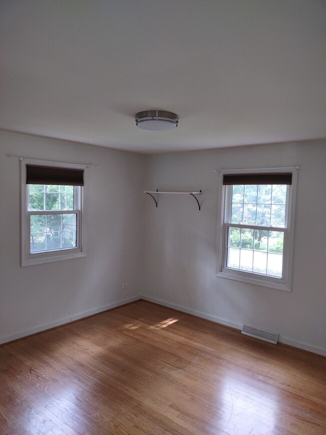 604 Shamrock Rd, Charlottesville, VA 22903 - photo 5