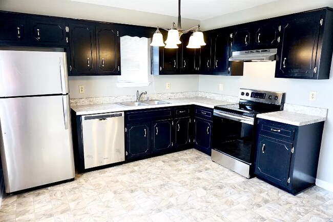 209 Bumpus Mill Rd, Oak Grove, KY 42262 - photo 6