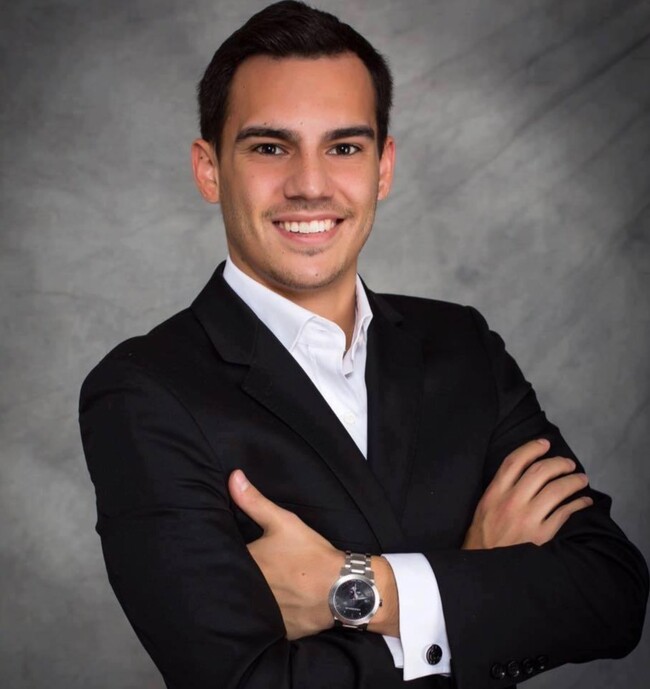 Agent Photo
