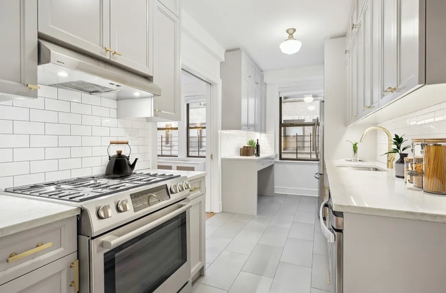 25 E 86th St unit PHA, New York, NY 10028 - photo 3