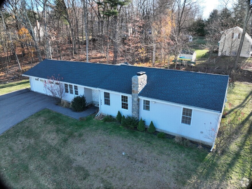 333 Berlin Rd, Marlborough, MA 01752 - photo 2