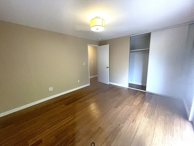 9473 N Saint Louis Ave unit 9473 N St. Louis, Portland, OR 97203 - photo 4
