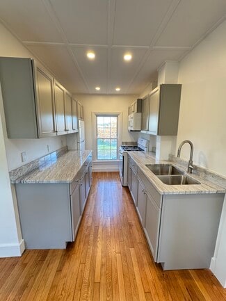 142 Main St Unit 2S, Fairhaven, MA 02719