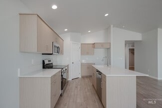 16317 Fill Ave, Caldwell, ID 83607