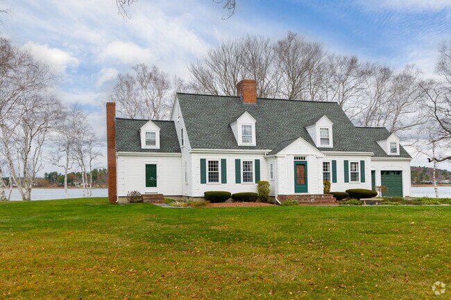 Historic Colonials remain among Newington’s few older homes.