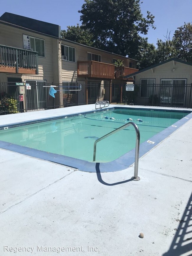 Tuscany Village, Portland, OR 97230 - photo 7