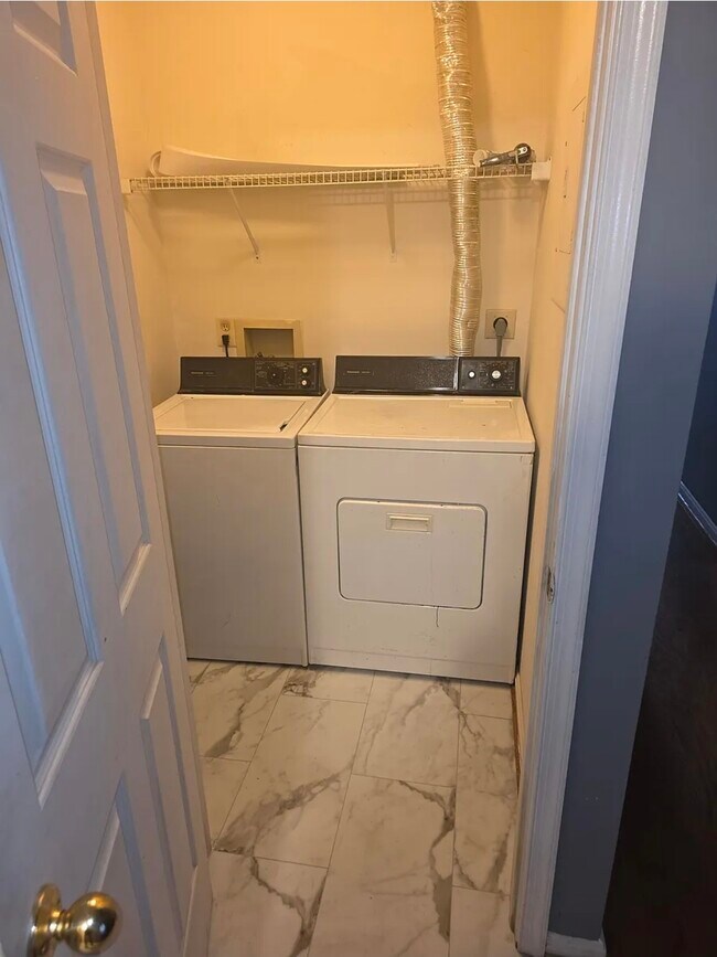 2071 Alice Ave unit Rosecroft Commons, Oxon Hill, MD 20745 - photo 3