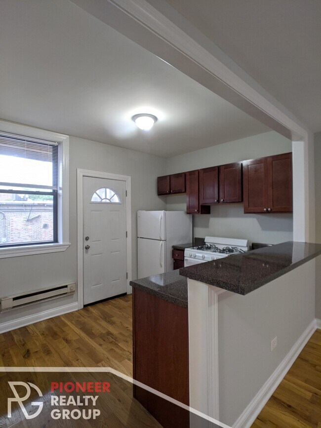 4409 N Wolcott Ave unit 4409-A2, Chicago, IL 60640 - photo 5