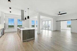 180 Patriots Point Rd, Mount Pleasant, SC 29464