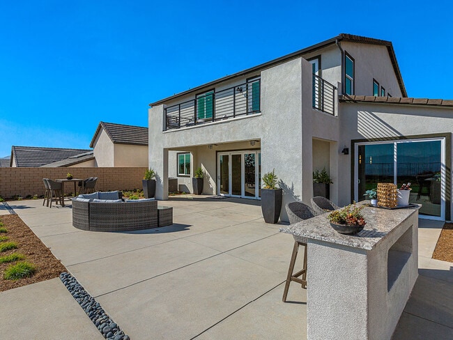 30113 Pinetree Ct, Castaic, CA 91384 - photo 4