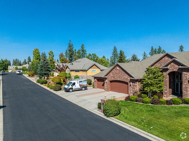 You will find a mix of traditional and brick construction of homes in the Highland neighborhood.