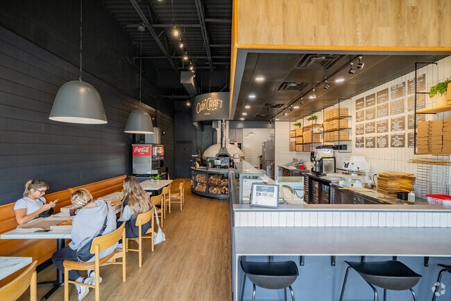 OakCraft Pizza in Northwest Nashua offers craft and signature pizzas.