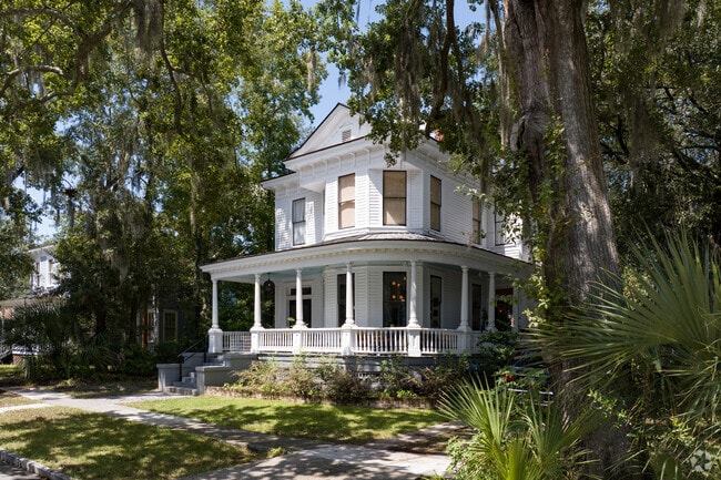 Several Victorian style homes can be found in Benjamin Van Clark Park.