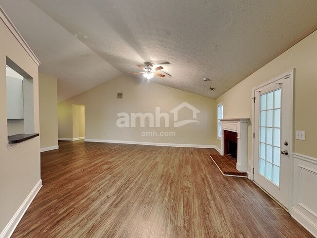 2710 Meadow Gate Way, Loganville, GA 30052 - photo 6