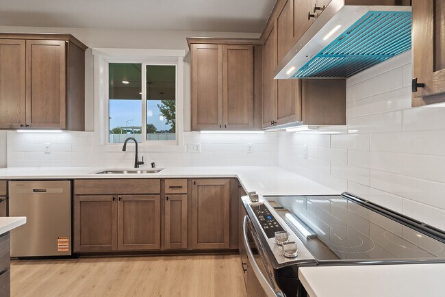 709 N Thrush Ct, Moses Lake, WA 98837 - photo 7