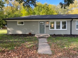 2932 W 11th St, Indianapolis, IN 46222