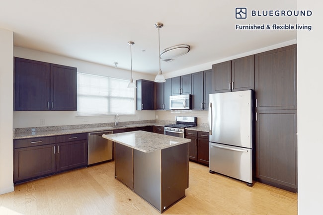 998 Stewart Ave unit FL3-ID3488A, Garden City, NY 11530 - photo 7