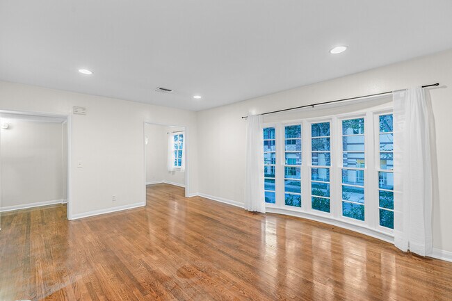 222 S Rexford Dr unit A, Beverly Hills, CA 90212 - photo 6