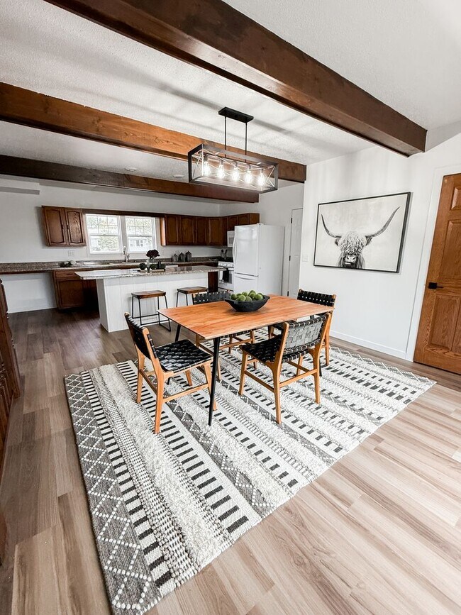 602 Buick Dr SW, Aberdeen, SD 57401 - photo 6