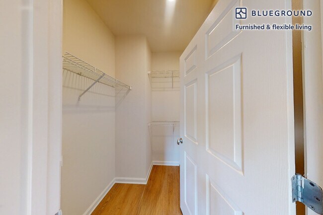 10306 Strathmore Hall St unit FL2-ID8290A, North Bethesda, MD 20852 - photo 6