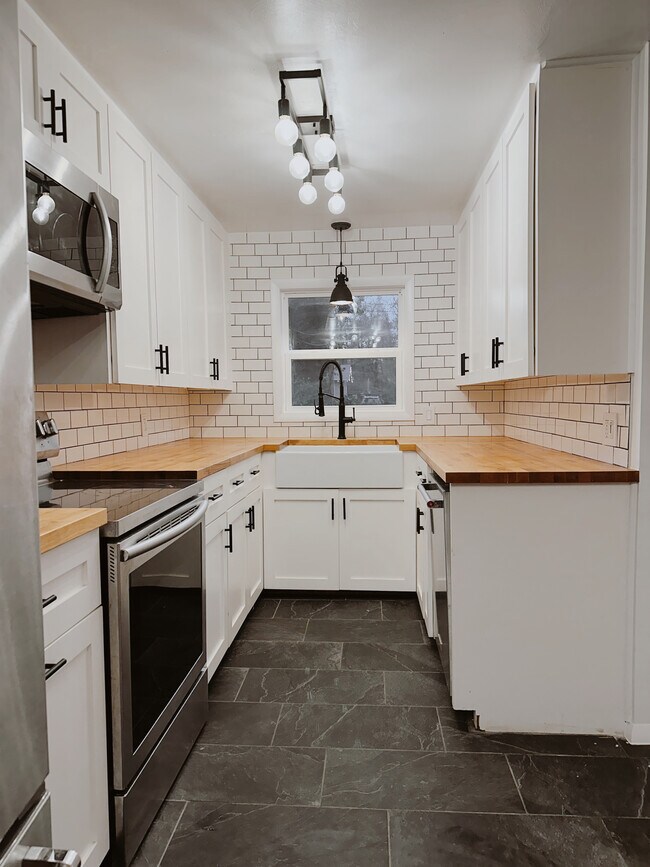 9275 1st St, Berrien Springs, MI 49103 - photo 2