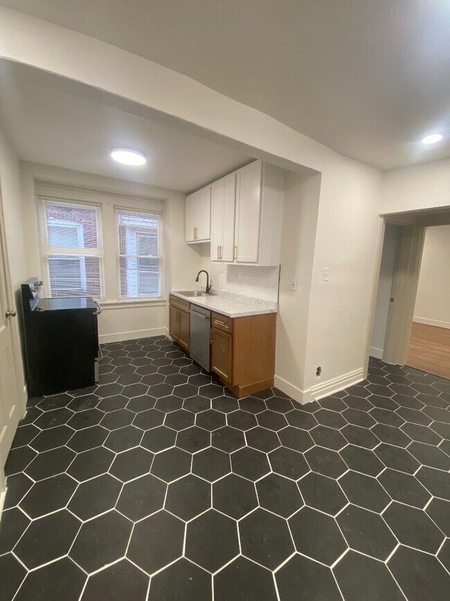 4746 S Grand Blvd Unit 2S, St. Louis, MO 63111