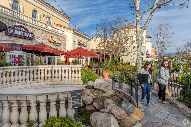Eastlake Village Marketplace is an upscale shopping center which offers great outdoor walks.