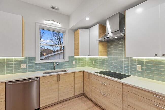 14 Newell Rd unit 1, Brookline, MA 02446 - photo 6