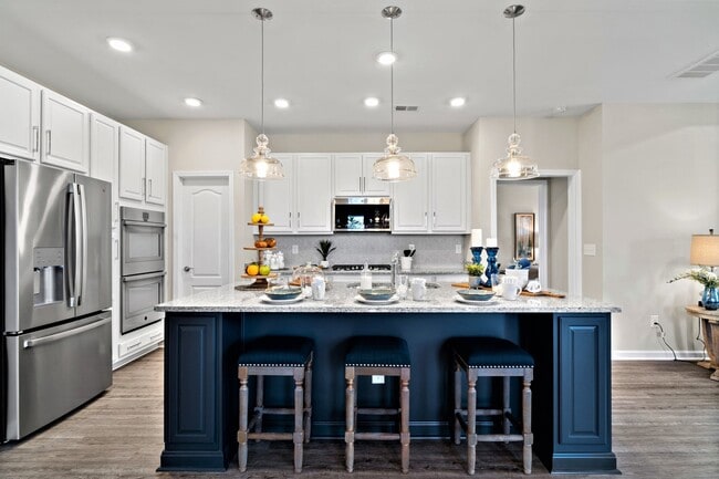 635 Edgeside Dr SE, Bolivia, NC 28422 - photo 2