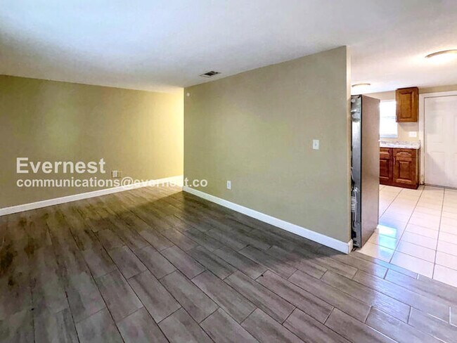 12423 Old Morris Bridge Rd unit 3, Tampa, FL 33637 - photo 4