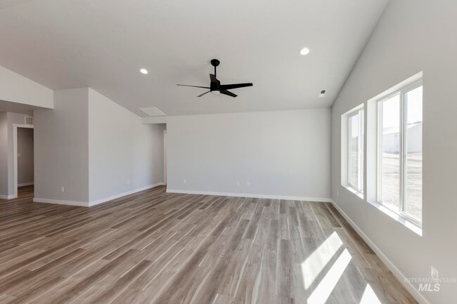 1650 Dyer St, Middleton, ID 83644 - photo 7