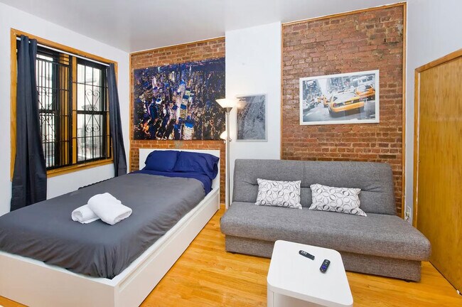 135 E 94th St unit ID1032057P, New York, NY 10128 - photo 3