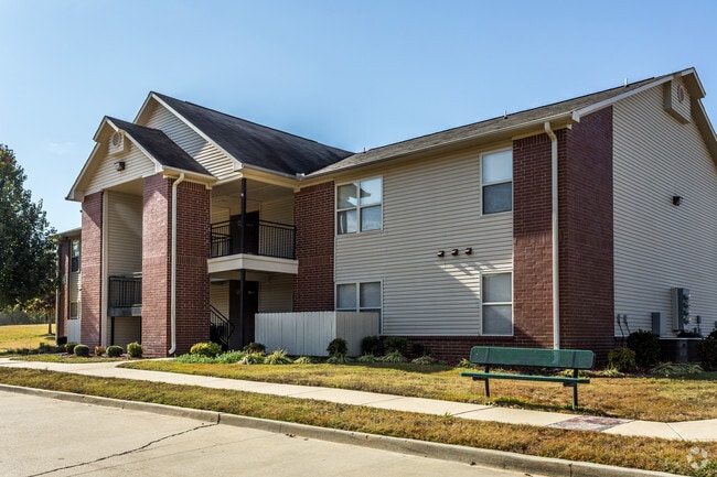 Chapel Ridge Apartments, Forrest City, AR 72335 - photo 2