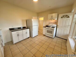 6 Barrows St Unit 6, Boston, MA 02134