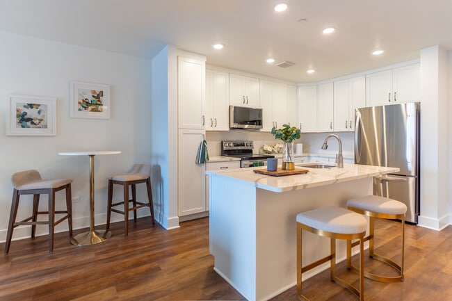 Gurnee Glen Apartments, Gurnee, IL 60031 - photo 5