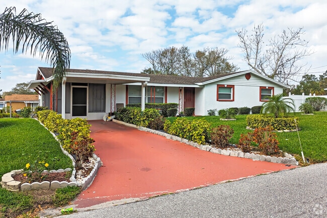 About Jackson Heights Schools, Demographics, Things to Do