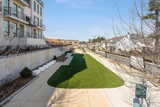 981 Huff, Atlanta, GA 30318