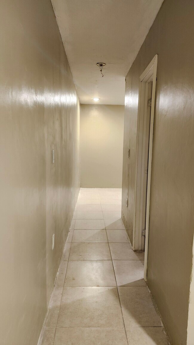 628 SW Krome Terrace unit 2, Homestead, FL 33030 - photo 5