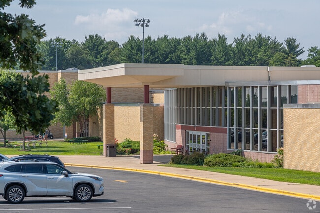 Badger High School has an average student to teacher ratio of 16 to 1.