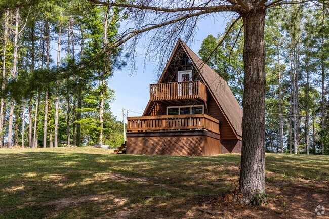 You can find the occasional A Frame log home in Sharps Chapel.